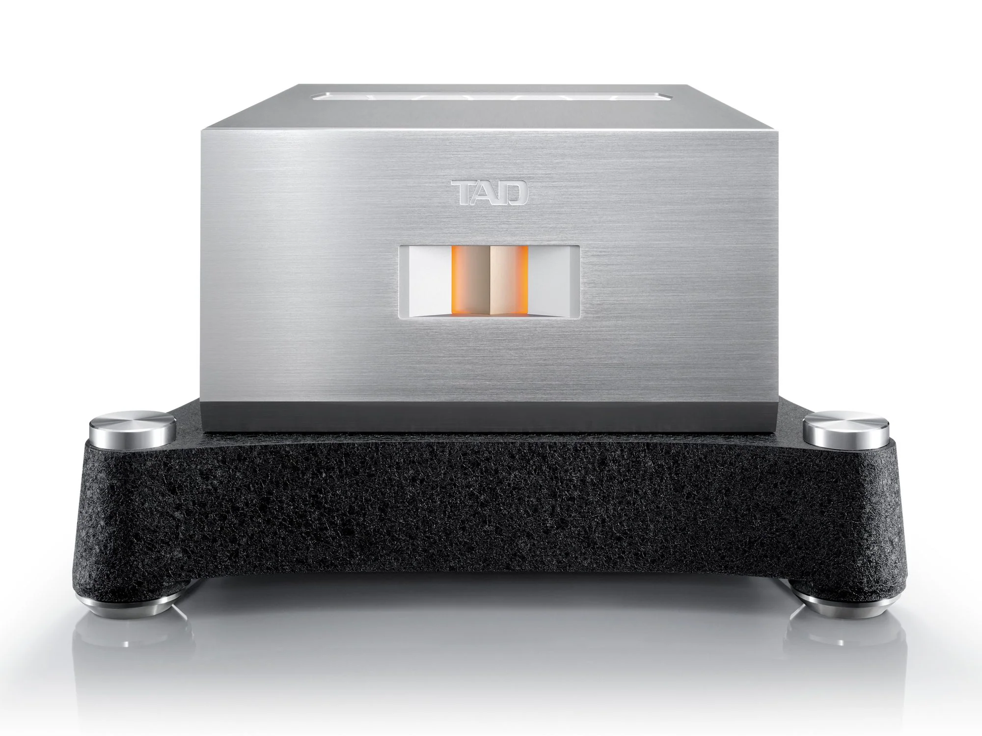 TAD M700 Power Amplifier