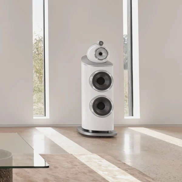 801-D4-BW-Black-floorstanding-speaker-hifi-white-lifestyle